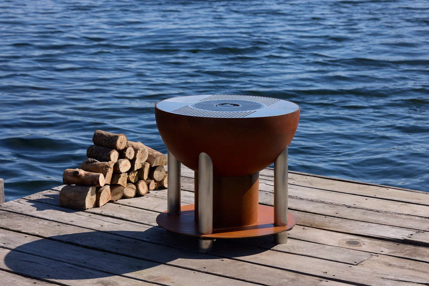 FIRE PIT & GRILL